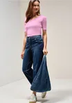 Lena T-shirt - Cherry Blossom Pink           