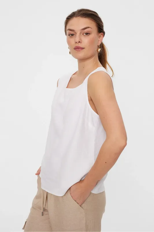 Linne med knappar - Brilliant White