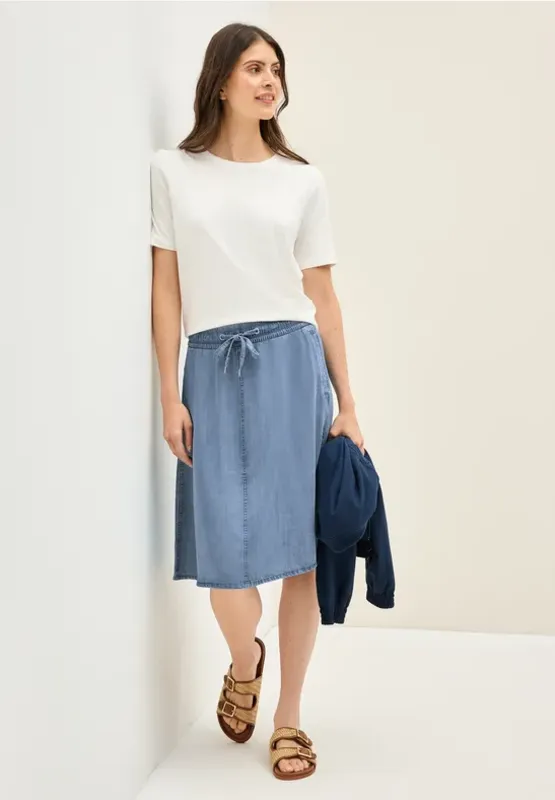 Kjol i Tvättad Look - Light Blue Wash               
