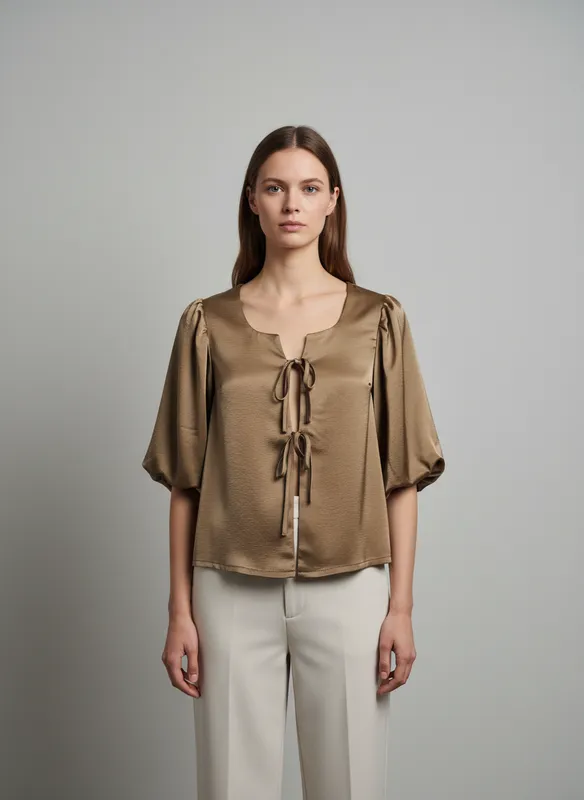 Satinblus Med Puffärm