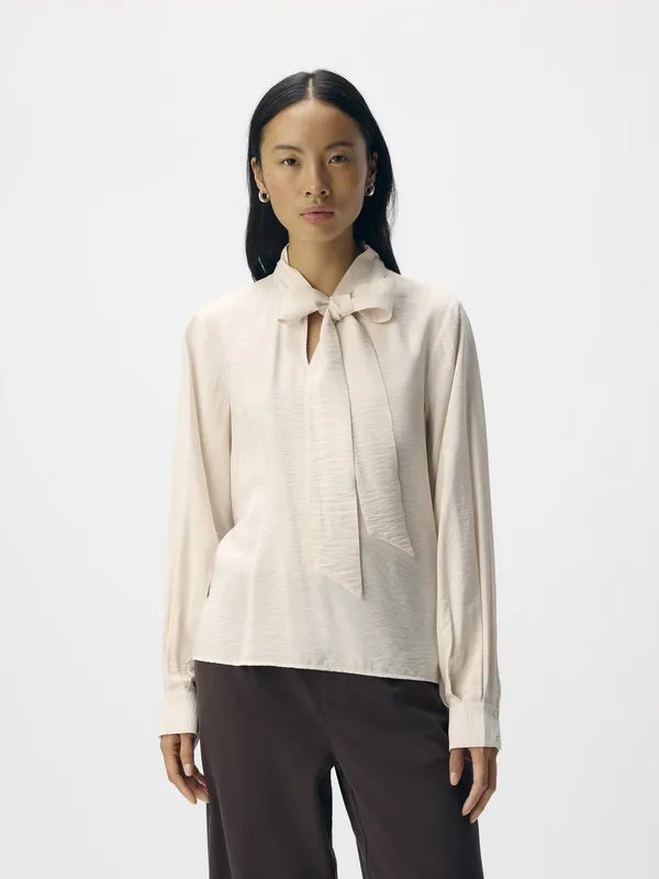 Blus Med Knytdetalj - White Sand
