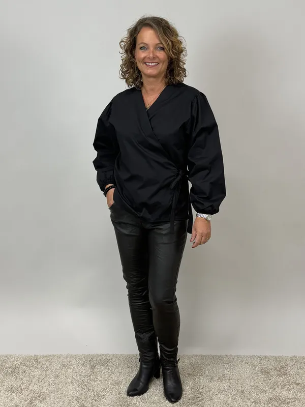Omlottblus Larisa - Black