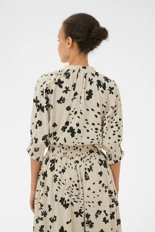 AlmerasPW Skjorta - Black Dot Flower Print