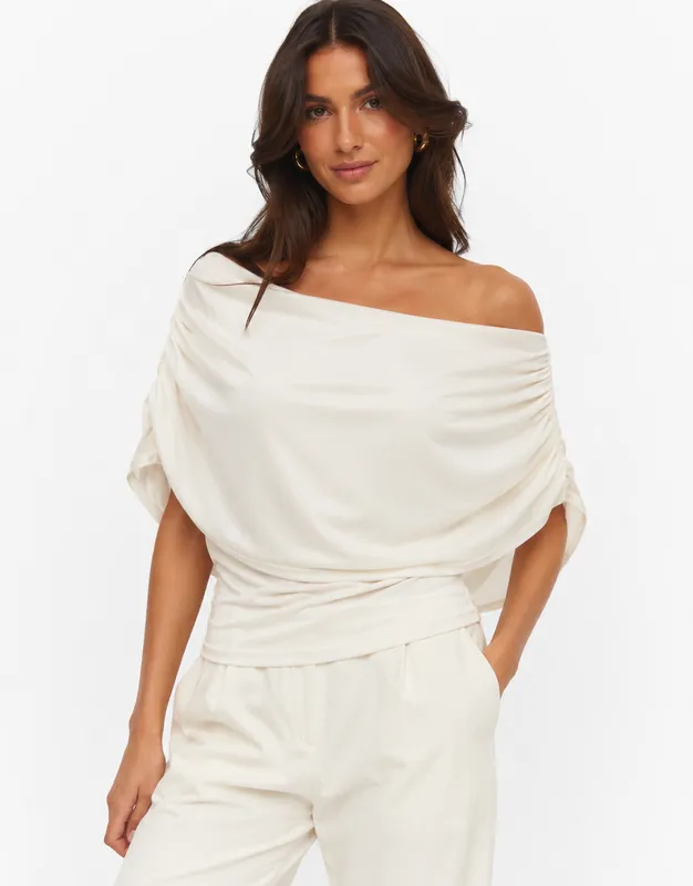 Dina Boatneck Cape Top - Cloud Dancer