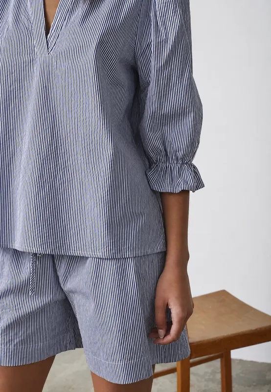 Vysla Top - Navy/White