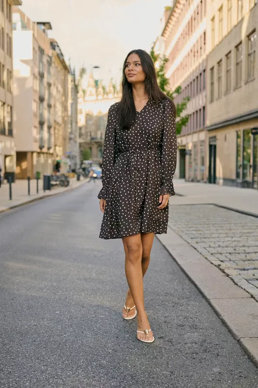 Dotte Dress - Coffee Bean Turtledove Dot
