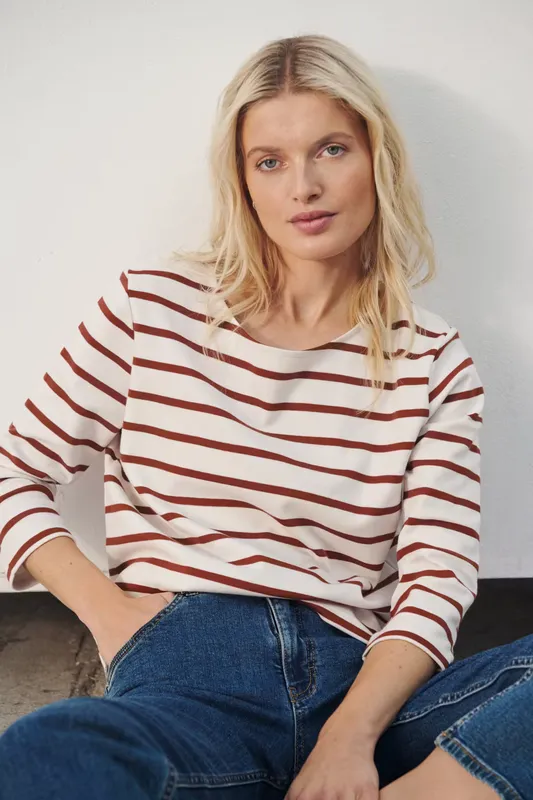 Nela T-shirt - Eggnog/Roasted Russet Stripe