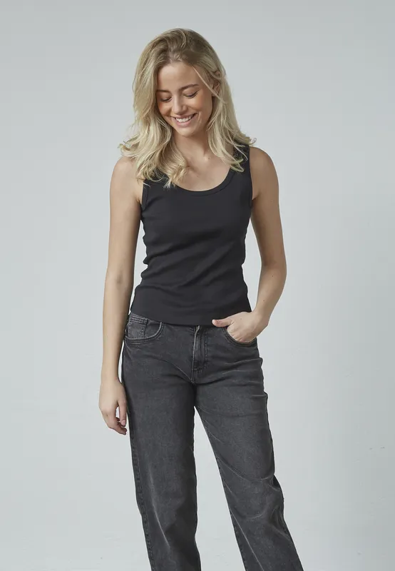 Eike-New Linne - Black
